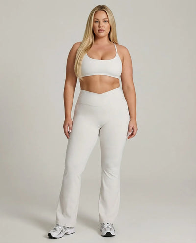Activewear Set Yoga Flare Leggings & Bra – Sculpt Fit