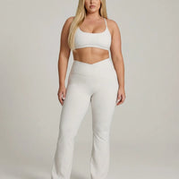 Activewear Set Yoga Flare Leggings & Bra – Sculpt Fit