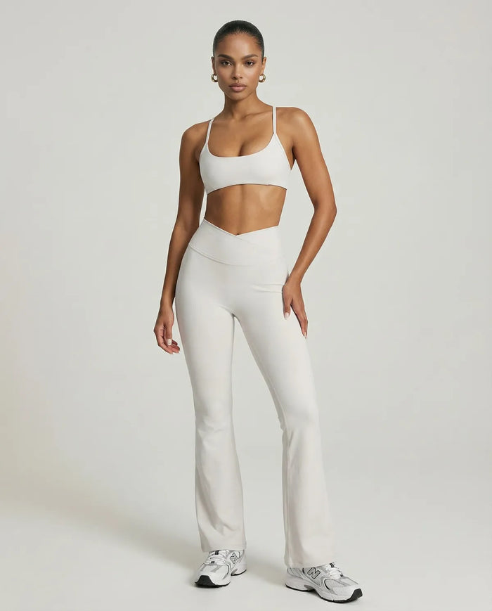 Activewear Set Yoga Flare Leggings & Bra – Sculpt Fit